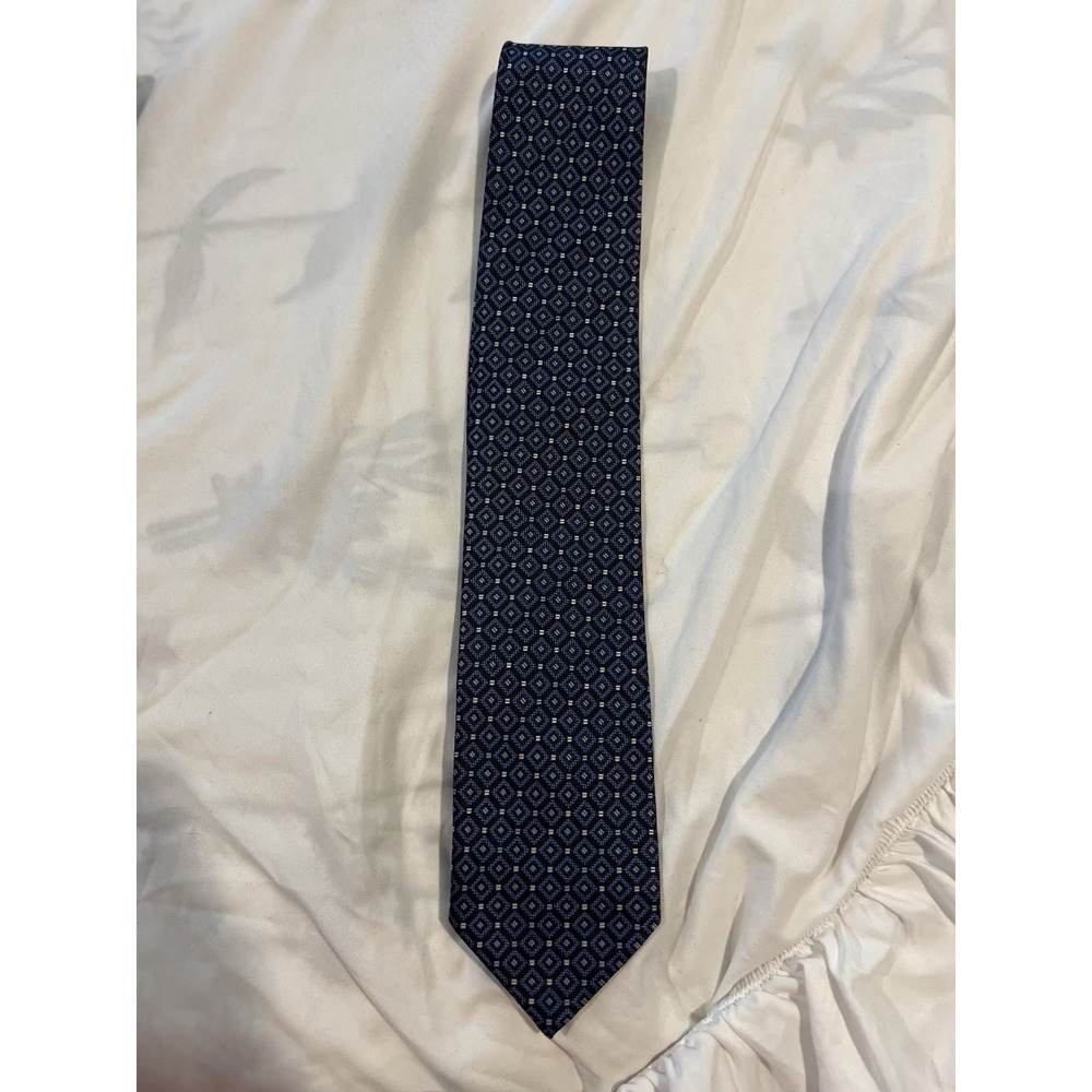 Bocara Men's Tie 100 % Silk Hand Made Blue Black And White